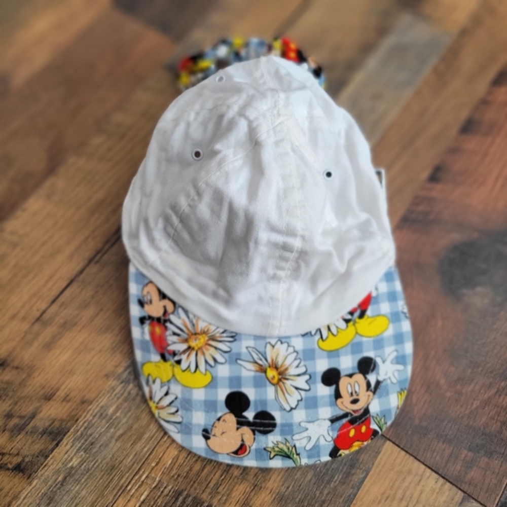 Mickey‎ Mouse vintage White baseball hat with scrunchi attached